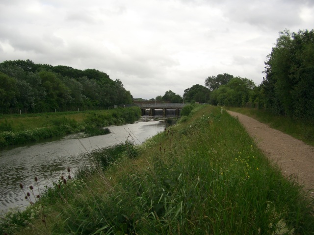 Approaching the Royal Mills Bridge and Weir